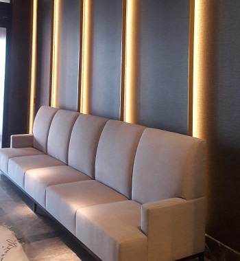 Oficina con control de iluminación y persianas automáticas